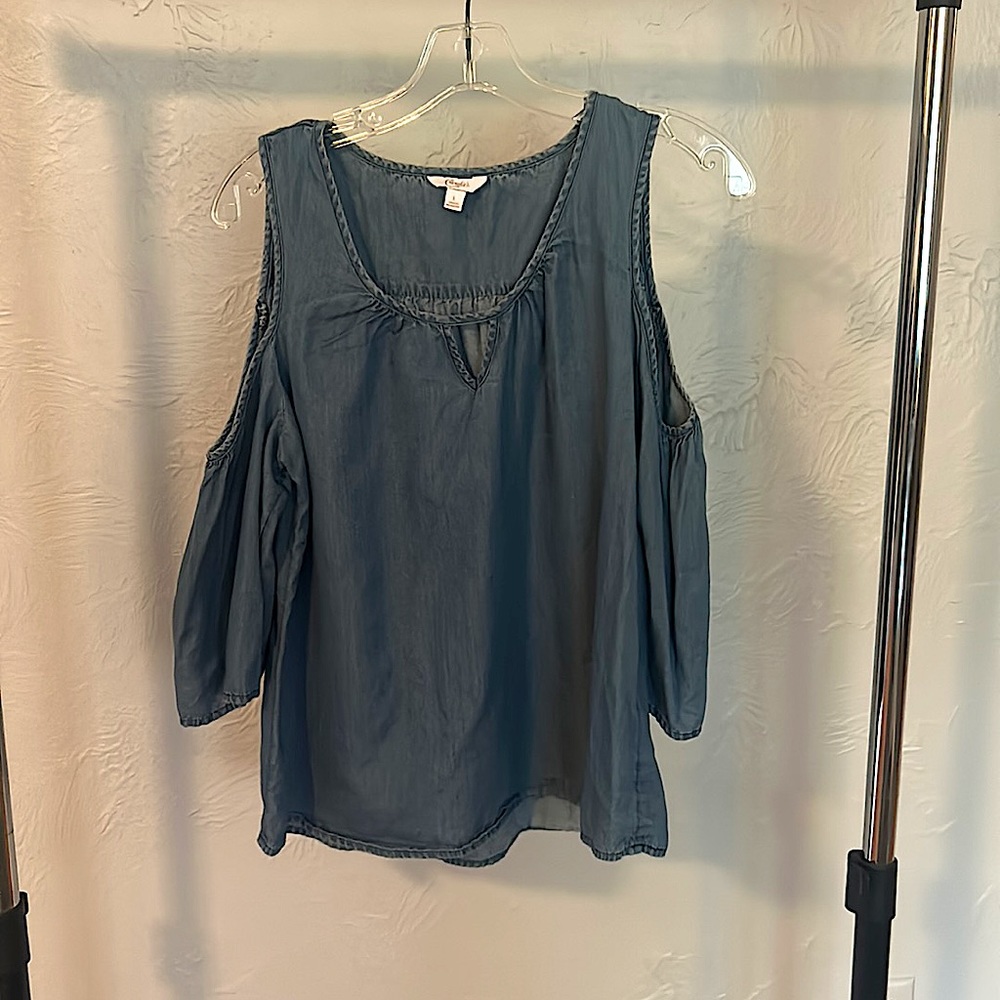 Denim, cut out sleeve shirt